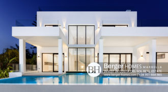 East Marbella – Fabulously Built Modern Villa for sale at Marbesa Beach