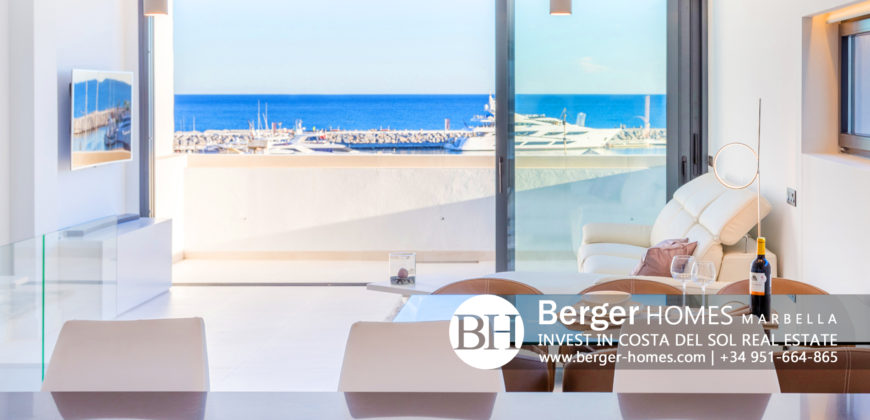 Stunning Luxurious Duplex Penthouse in First Line of Puerto Banús, Marbella