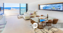 Stunning Luxurious Duplex Penthouse in First Line of Puerto Banús, Marbella