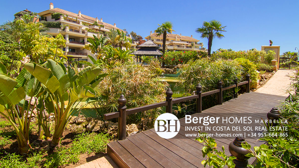 Beachfront Luxury Apartment, Puerto Banús, Marbella, Marbella