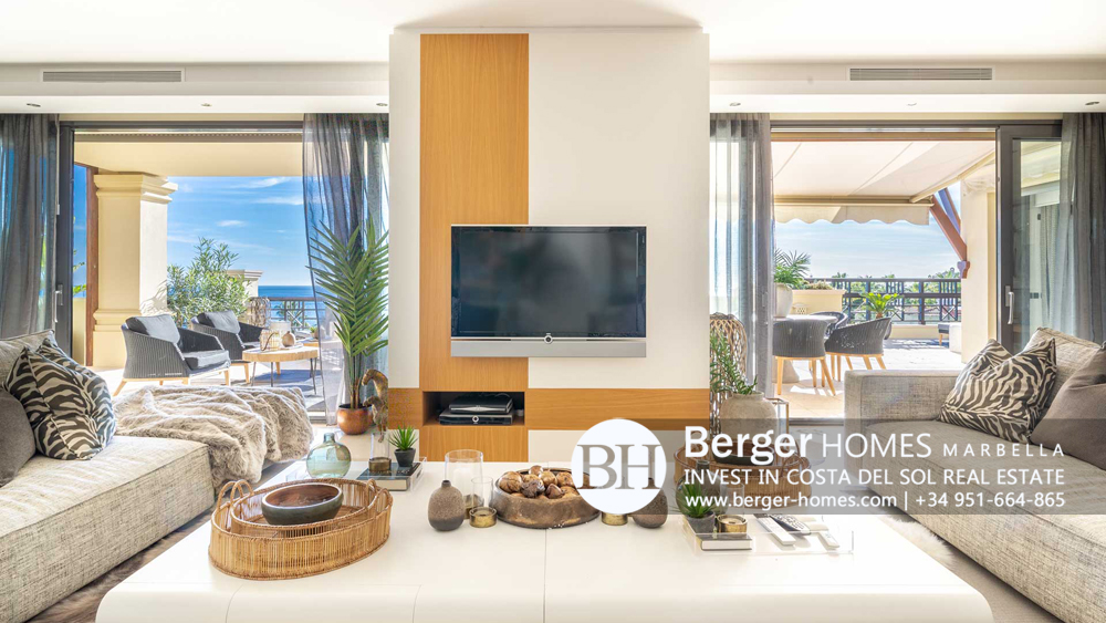 Beachfront Luxury Apartment, Puerto Banús, Marbella, Marbella