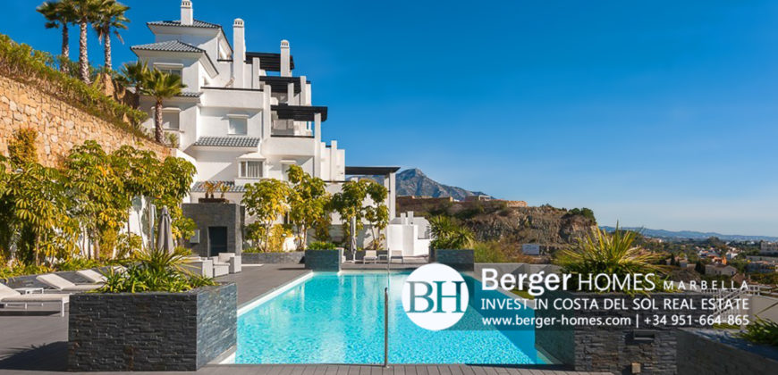 Benahavís – Beautifully presented ground floor apartment for sale. Situated in a very prestigious urbanization nestled up in the hills of Benahavís Benahavís