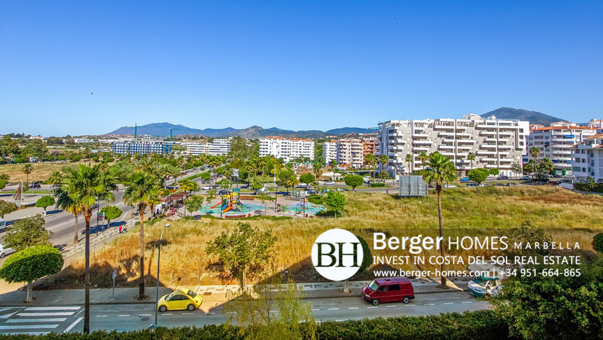 Nueva Andalucia – 2 bedroom apartment for Sale with lots of fantastic restaurants and bars within walking distance