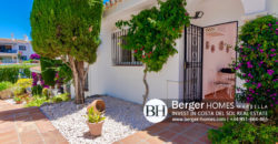 El Paraiso – Exquisite One Level Bungalow in turn key condition in El Parasio Cortes Del Golf