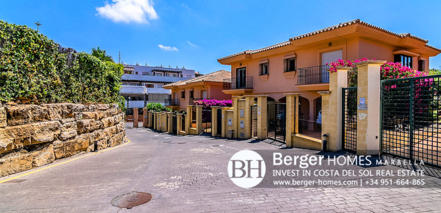 4 bed Semi-Detached Villa for sale in Los Flamencos Riviera del Sol