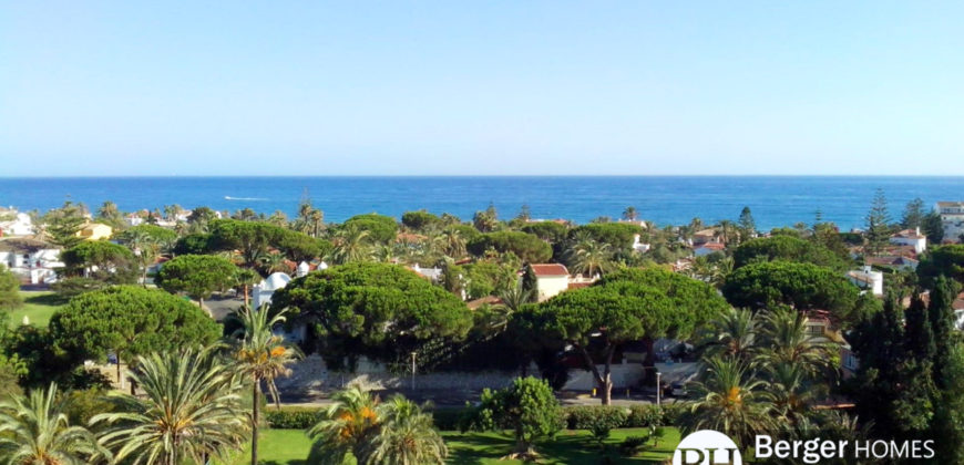 One bedroom apartment with sea views close to the beach for sale in Edificio Coronado