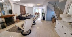 Fantastic fully renovated townhouse in the prestigious Arenal I urbanization in Costabella Beachside by the famous Bono Beach Marbella