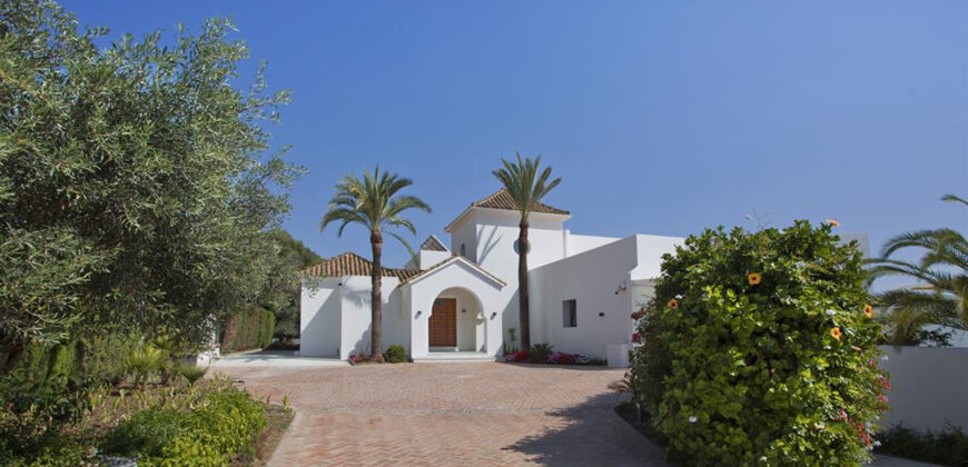 Elviria – Luxury 8 bedroom Beachside villa in Elviria