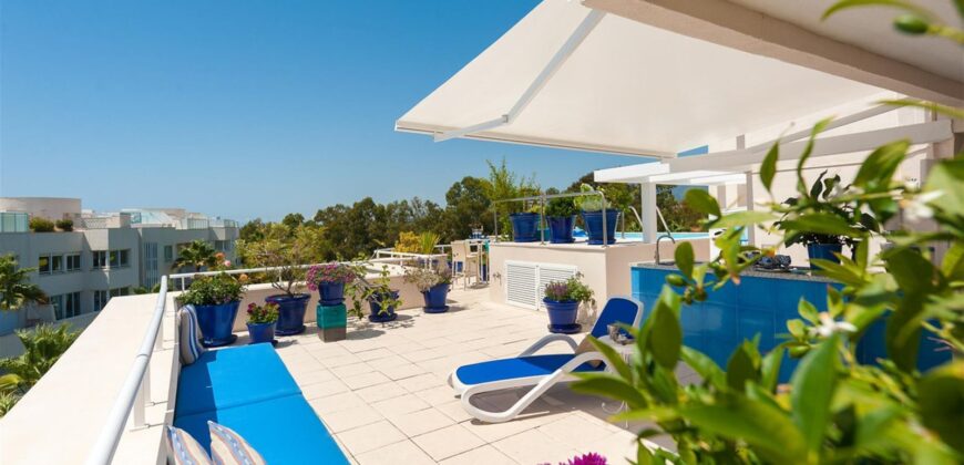 Stunning Penthouse Duplex for sale in Los Granados Playa Estepona – NEW GOLDEN MILE