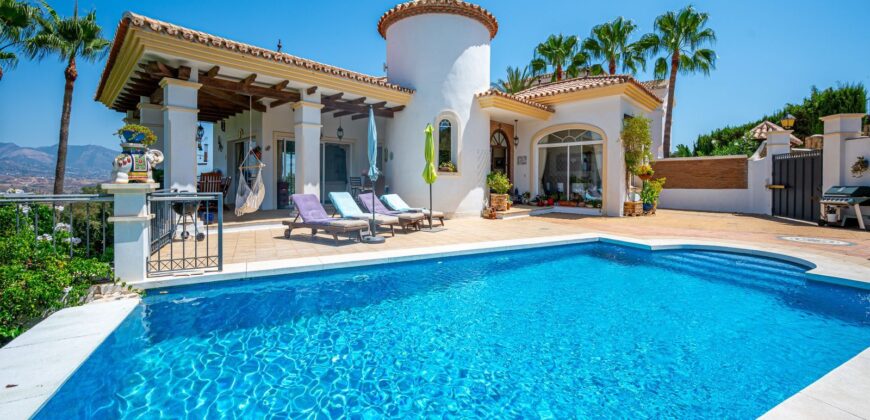 La Cala Golf – Wonderful frontline golf villa with Panoramic views – La Cala Golf