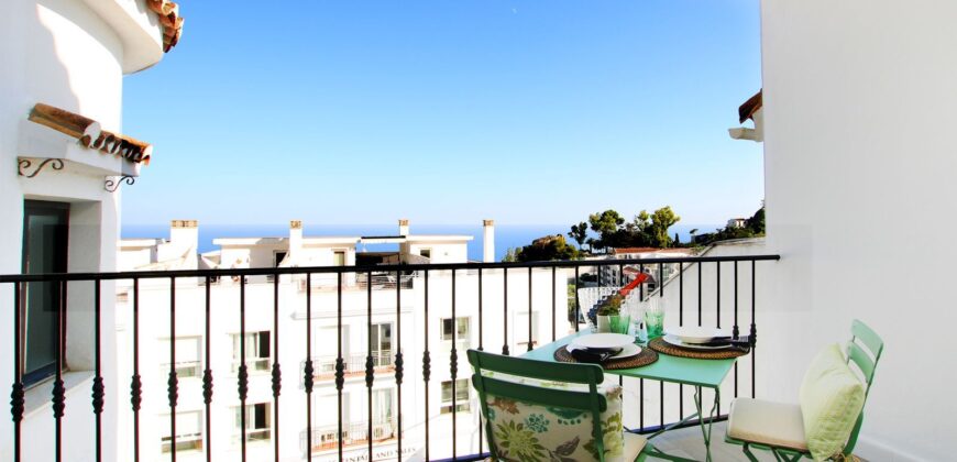 Newly Refurbished and impeccably adorned top-floor apartment in the heart of Mijas Pueblo – Property for sale in Mijas Pueblo