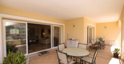 Beautiful beachside apartment for sale in Hacienda Playa next to the popular Don Carlos Hotel in Elviria, East Marbella