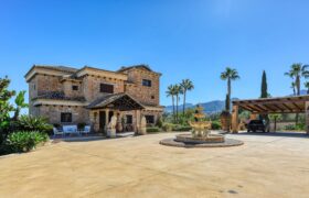 **Exceptional Luxury Finca for sale with Horse Stable in Alhaurín de la Torre, Malaga **