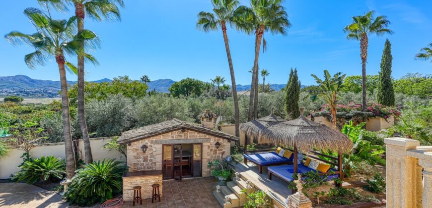 **Exceptional Rustic Finca for sale with Horse Stable in Alhaurín de la Torre **