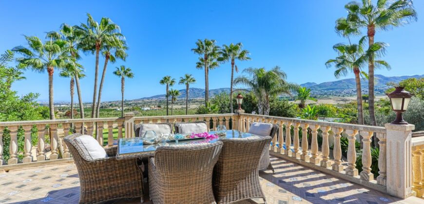 **Exceptional Rustic Finca for sale with Horse Stable in Alhaurín de la Torre **