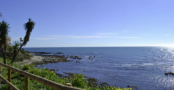 Elegant beachfront apartment with stunning sea views at Miraflores playa