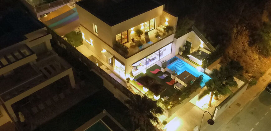 Stunning Luxury Villa for Sale in La Cala de Mijas