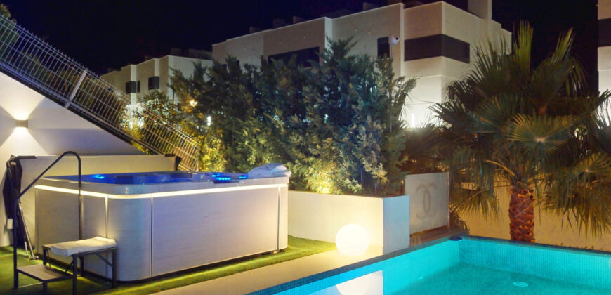 Stunning Luxury Villa for Sale in La Cala de Mijas