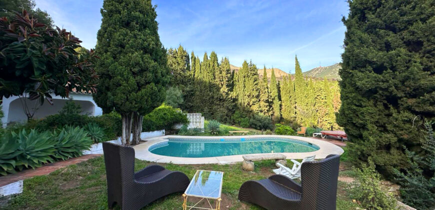 ***Villa Investment opportunity with lot’s of potential in Mijas Pueblo***