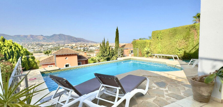 Dream Family Home in Cerrado del Aguila with Panoramic Views in Mijas