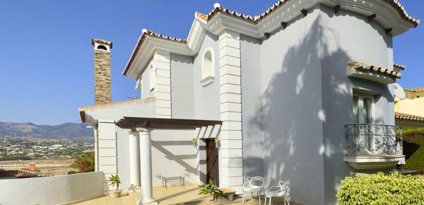 Dream Family Home in Cerrado del Aguila with Panoramic Views in Mijas
