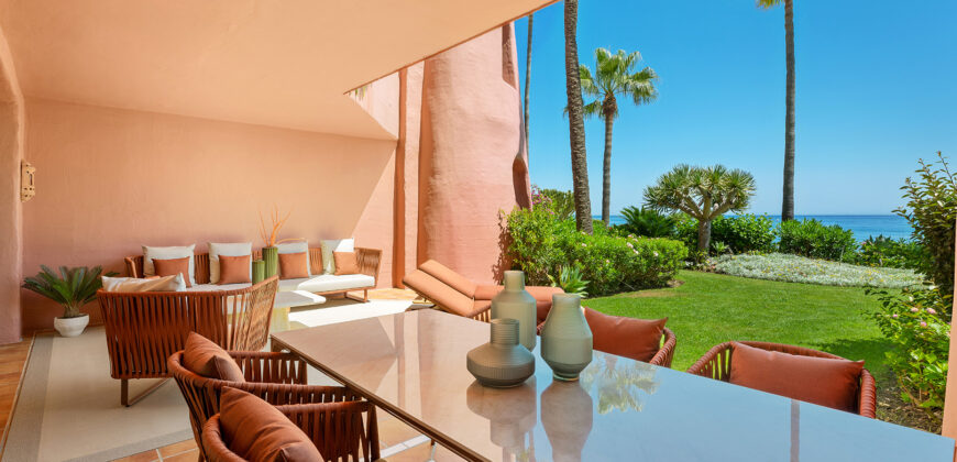Ground Floor Apartment in Estepona Menara Beach 1201