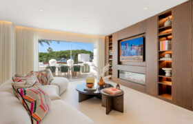 Los Monteros Palm Beach 63 Middle Floor Apartment , Marbella