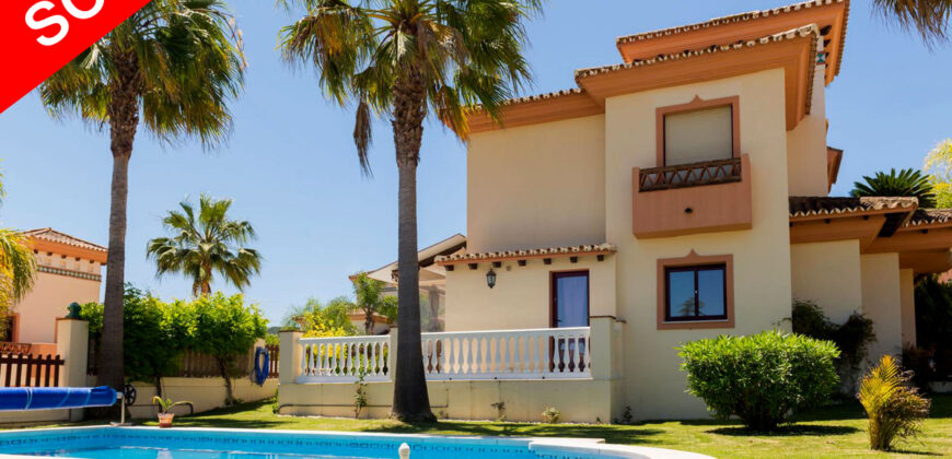 SOLD! semi Detached villa in Private urbanisation Coin, Los Nebrales