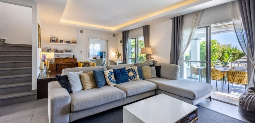 STUNNING SIX BEDROOM FULLY REFORMED AND UPGRADED VILLA for sale in Las Delicias Coin