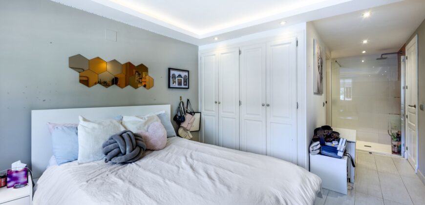 STUNNING SIX BEDROOM FULLY REFORMED AND UPGRADED VILLA for sale in Las Delicias Coin