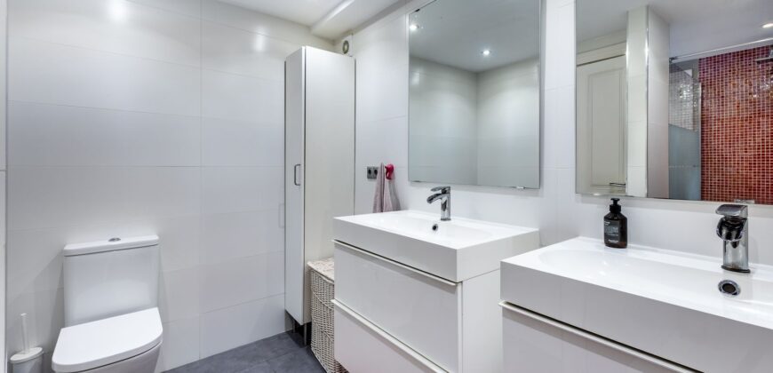 STUNNING SIX BEDROOM FULLY REFORMED AND UPGRADED VILLA for sale in Las Delicias Coin