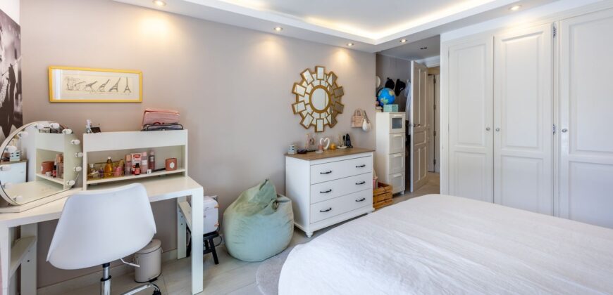 STUNNING SIX BEDROOM FULLY REFORMED AND UPGRADED VILLA for sale in Las Delicias Coin