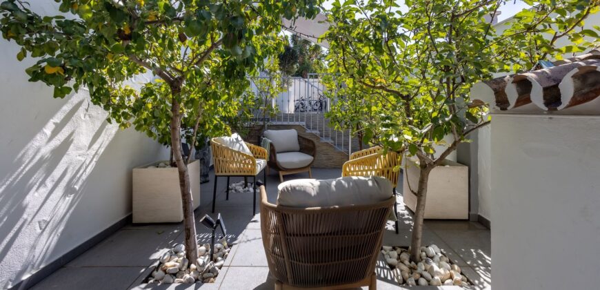 STUNNING SIX BEDROOM FULLY REFORMED AND UPGRADED VILLA for sale in Las Delicias Coin