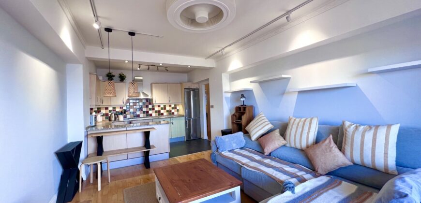 Charming 3-Bedroom Apartment with Stunning Sea Views in Gibraltar South District