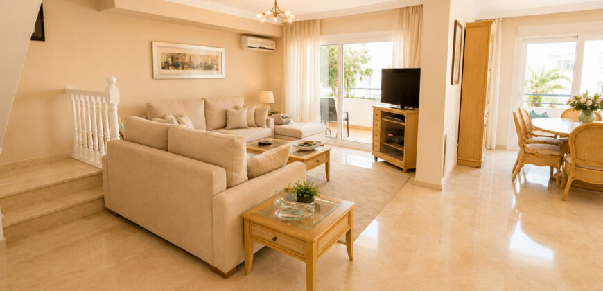 Fantastic opportunity to own a beachfront 3 bedroom penthouse in PLAYA REAL MARBESA, East Marbella