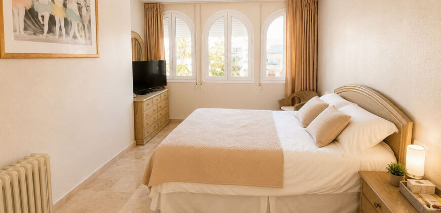 Fantastic opportunity to own a beachfront 3 bedroom penthouse in PLAYA REAL MARBESA, East Marbella