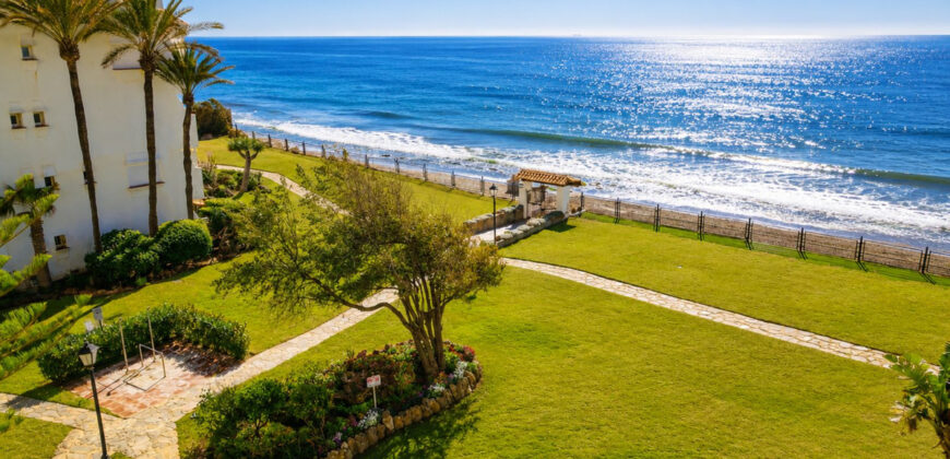 Fantastic opportunity to own a beachfront 3 bedroom penthouse in PLAYA REAL MARBESA, East Marbella