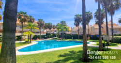 Beachfront Urbanisation – Beautiful 3 bed townhouse for sale located in the prestigious area of El Rosario / Costabella