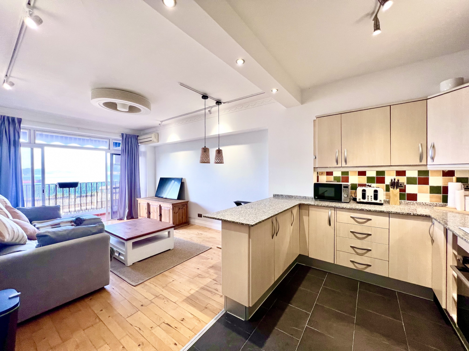 Charming 3-Bedroom Apartment with Stunning Sea Views in Gibraltar South District