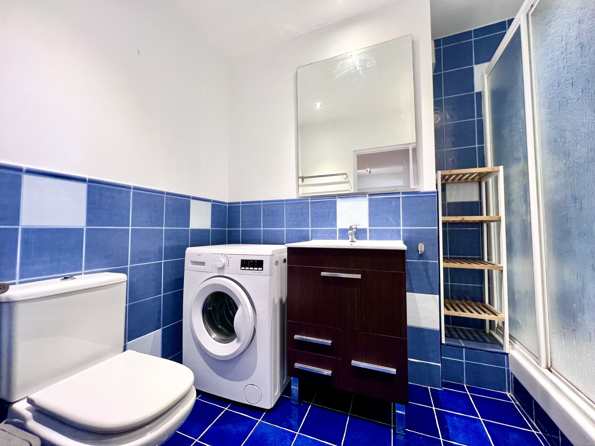 Charming 3-Bedroom Apartment with Stunning Sea Views in Gibraltar South District