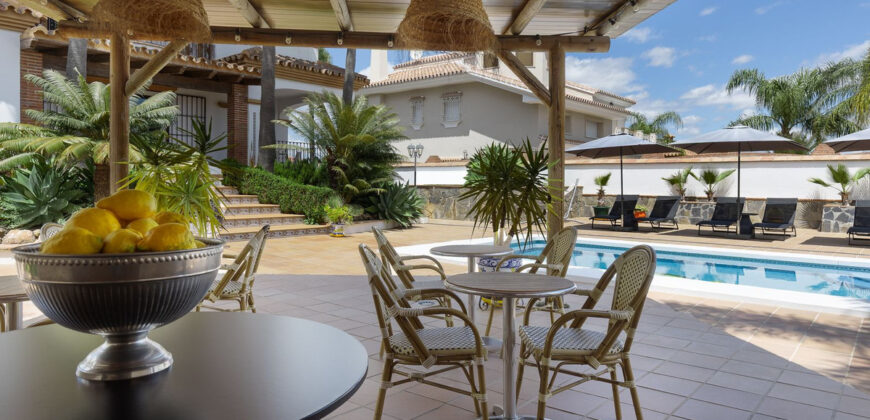Turnkey Boutique Villa with Pool, Panoramic Mountain Views & Proven Rental Income R5373823