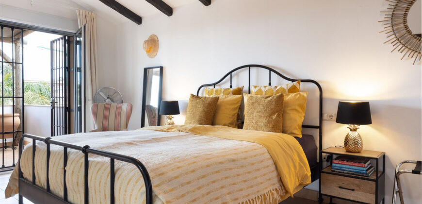 Turnkey Boutique Villa with Pool, Panoramic Mountain Views & Proven Rental Income R5373823