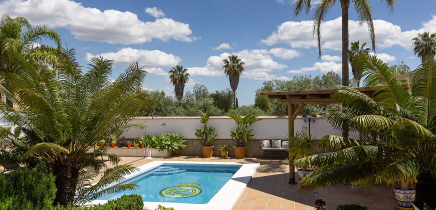 Turnkey Boutique Villa with Pool, Panoramic Mountain Views & Proven Rental Income R5373823