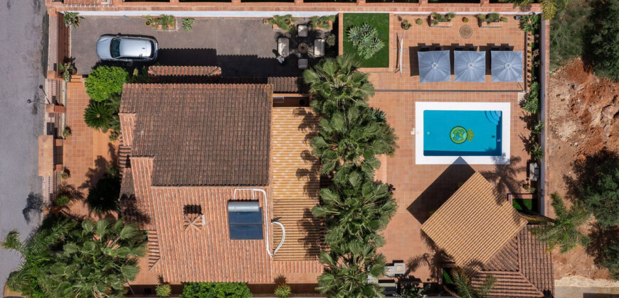 Turnkey Boutique Villa with Pool, Panoramic Mountain Views & Proven Rental Income R5373823