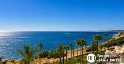 Magnificent 3-bedroom duplex penthouse situated in a prime beachfront Bermuda Beach Estepona