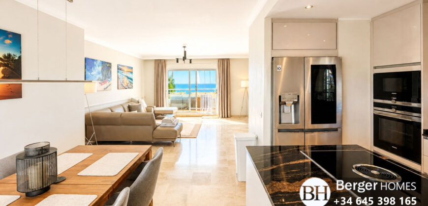 Magnificent 3-bedroom duplex penthouse situated in a prime beachfront Bermuda Beach Estepona