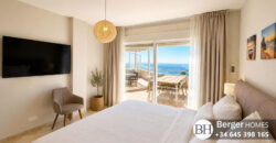 Magnificent 3-bedroom duplex penthouse situated in a prime beachfront Bermuda Beach Estepona