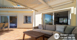 Magnificent 3-bedroom duplex penthouse situated in a prime beachfront Bermuda Beach Estepona