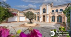 Elegant Luxury Mansion for sale in San Roque Golf Club