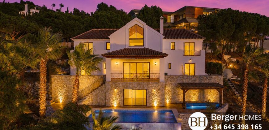 Stunning family villa for sale in Valtocado Mijas